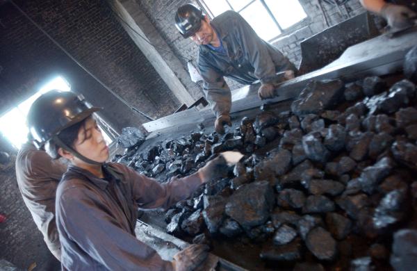 中國煤炭消耗銳減 能源結構迎來根本性變革